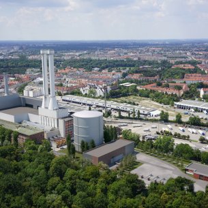 Vue aérienne d'un site de production d'énergie à Munich.