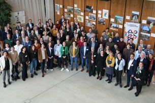 Photo de groupe lors du Forum 2.1 à Munich en avril 2023, postée sur notre compte LinkedIn